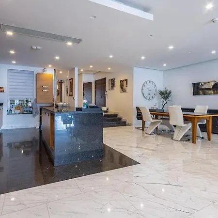 Apartment Stunning Luxury 3 Bedroom Ta Xbiex